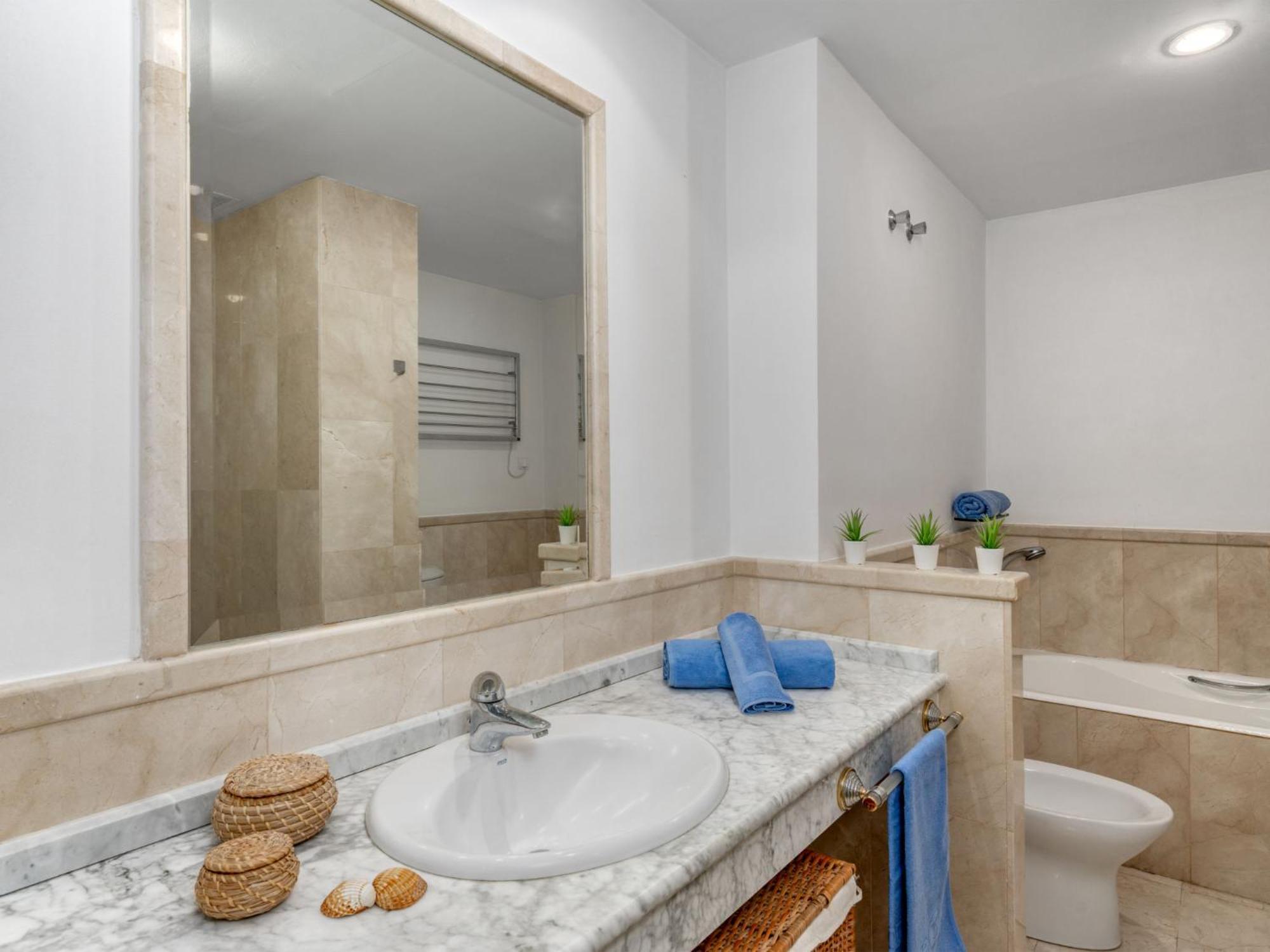 Apartment Adelfas By Interhome *